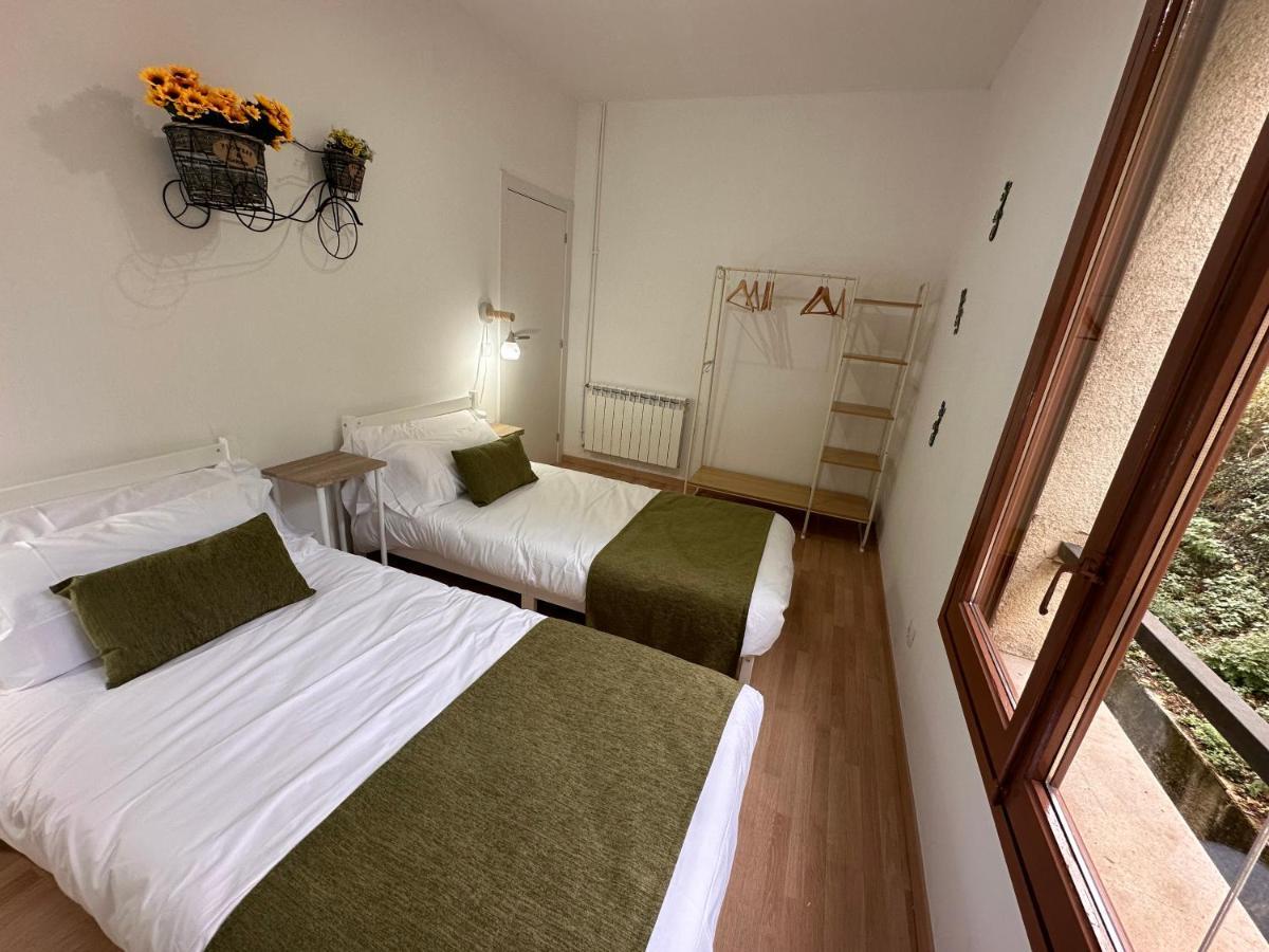 El Bressol De La Muntanya Apartment Рипол Екстериор снимка
